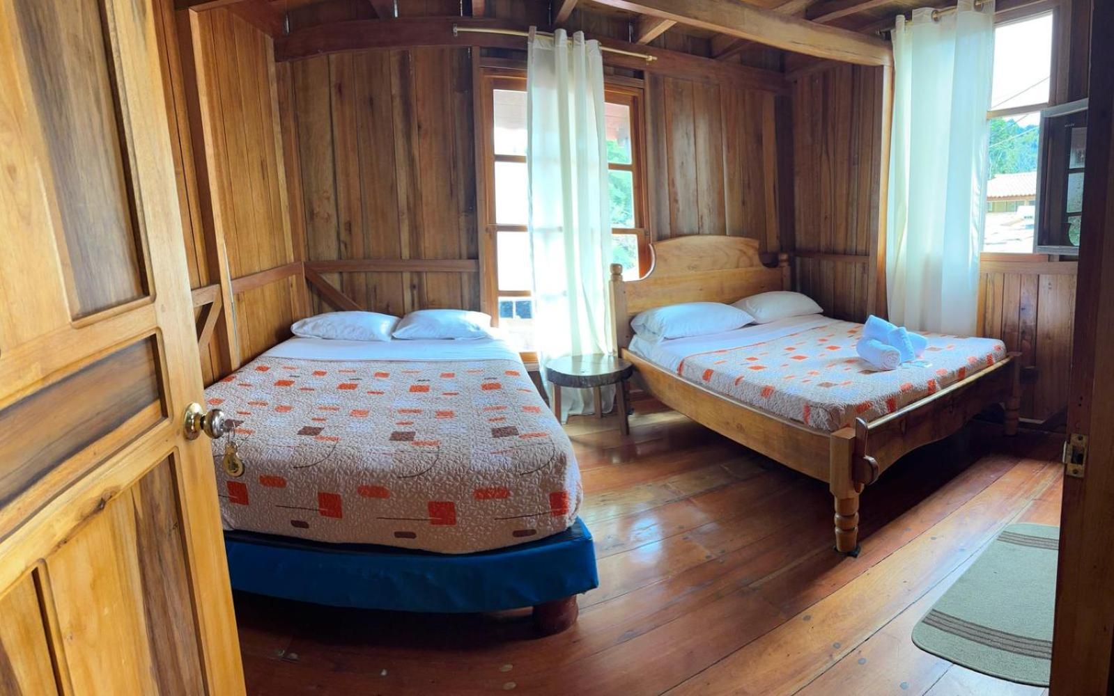 Hostal Vista Verde มินโด ภายนอก รูปภาพ